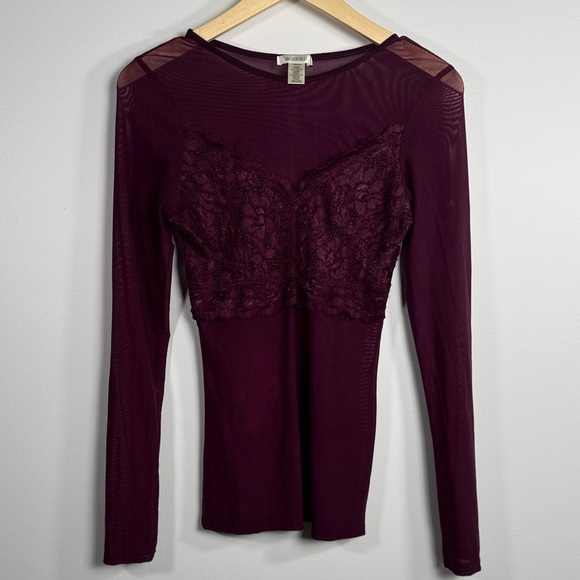 Bozzolo Tops - Bozzolo Sheer Mesh Long Sleeve Top - Floral Lace Bodice
